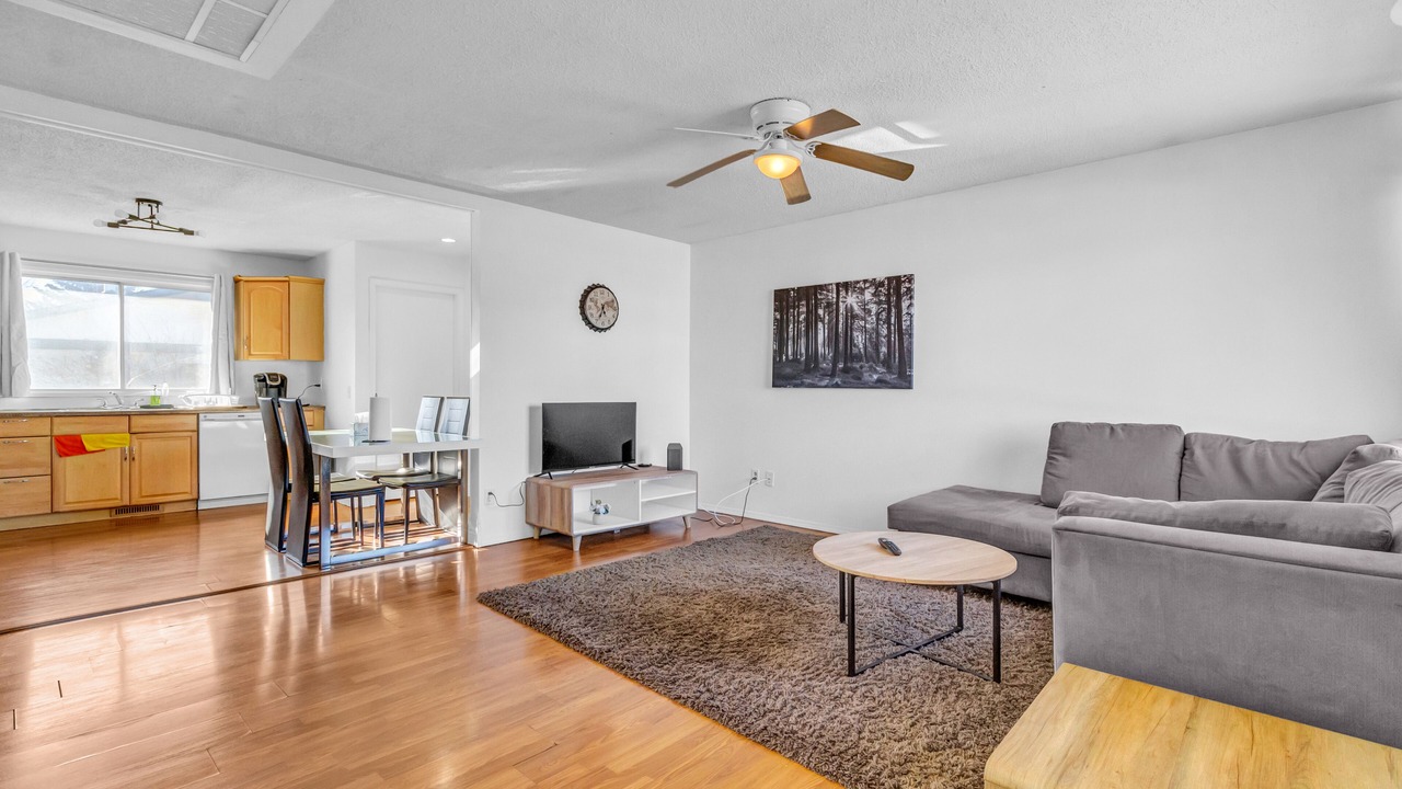 Photo of Livingroom in Calgary