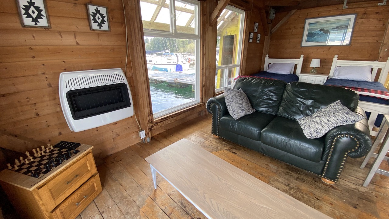 Photo of Livingroom in Tofino