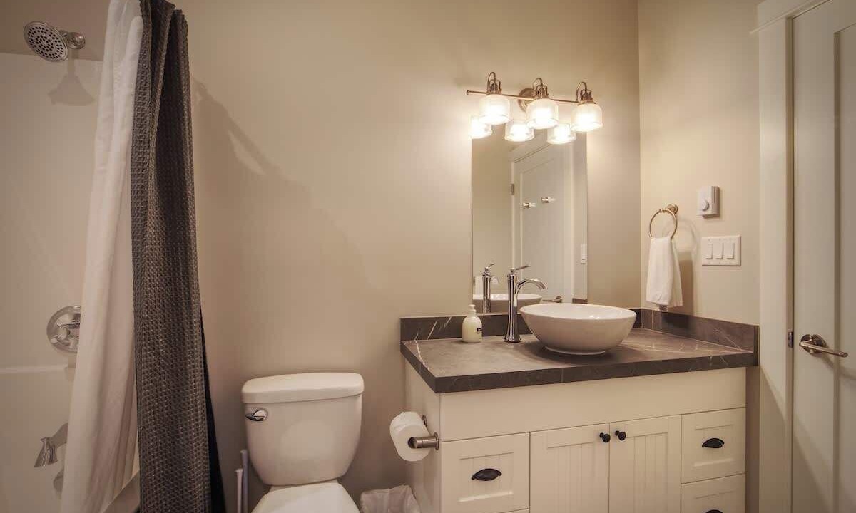 Photo of Bathroom in Port Renfrew