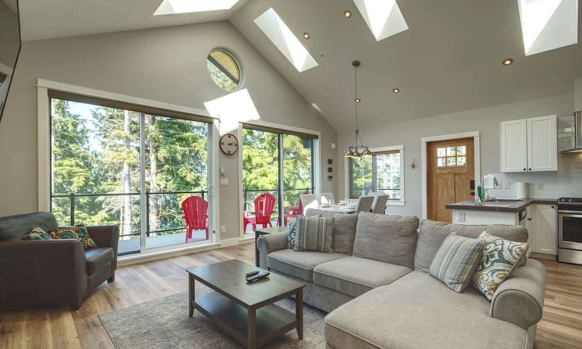 Photo of Livingroom in Port Renfrew