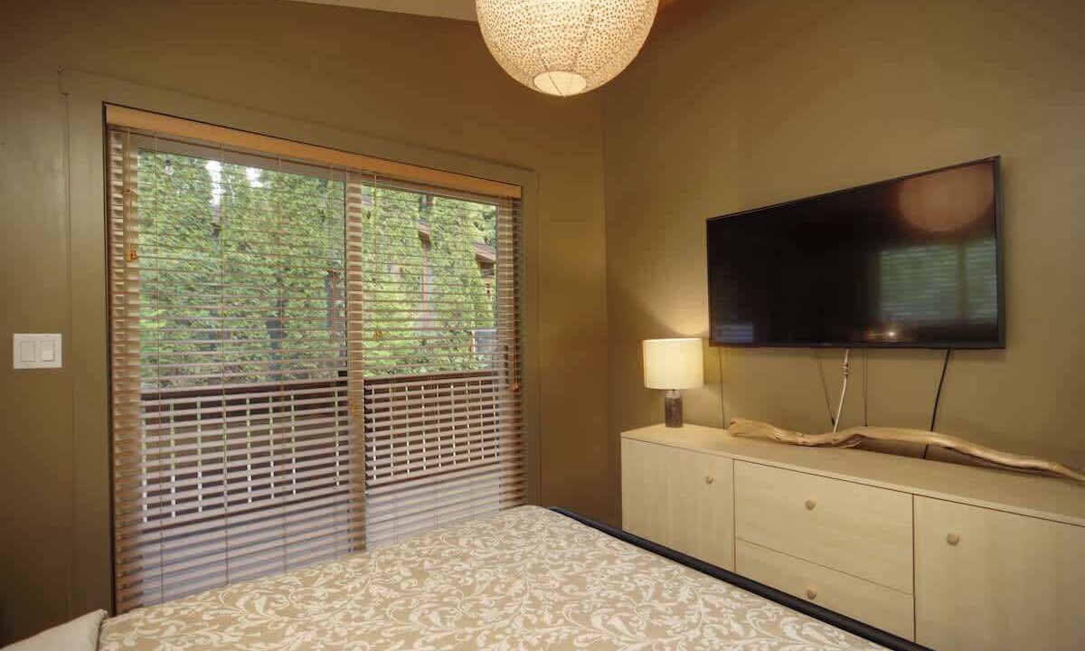 Photo of Bedroom in Port Renfrew