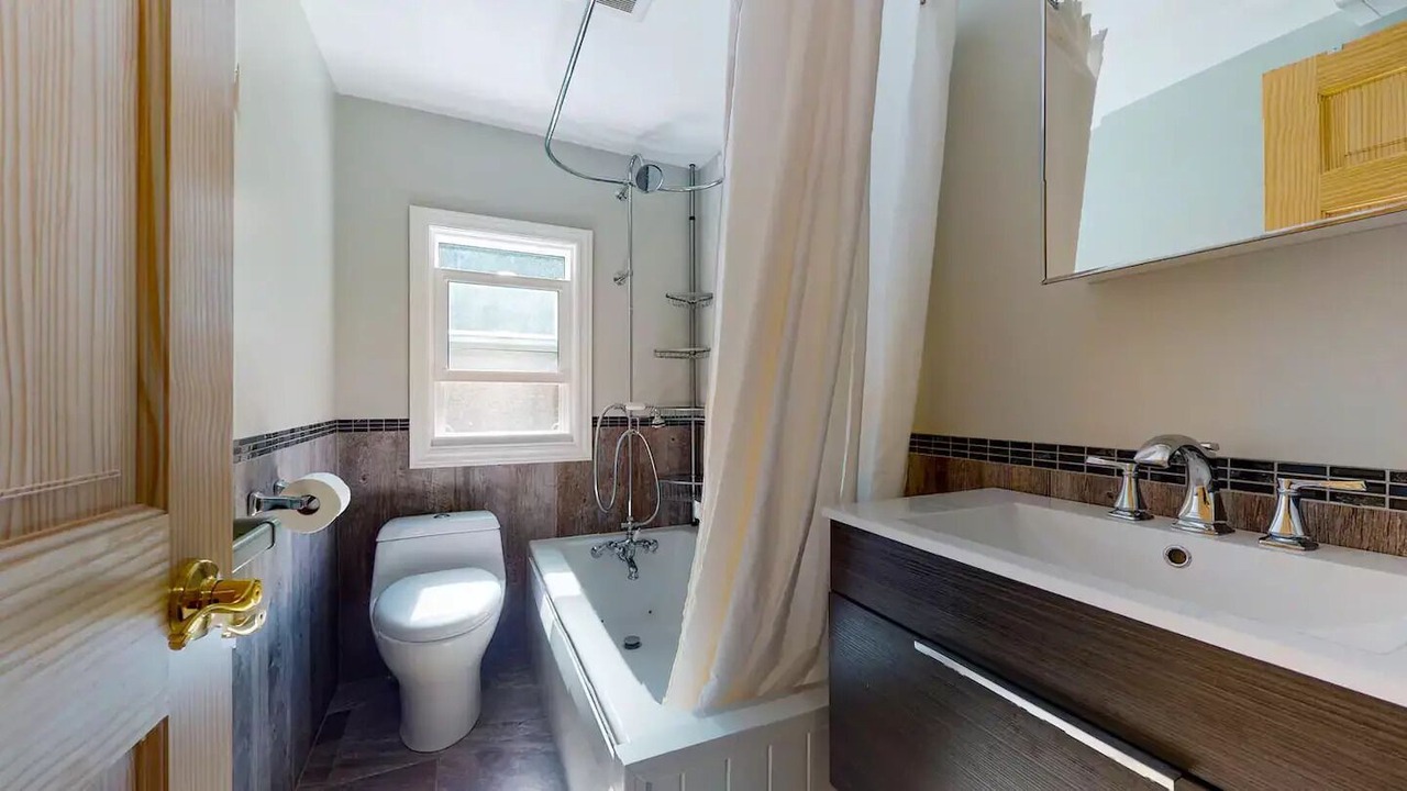 Photo of Bathroom in Northern Bruce Peninsula
