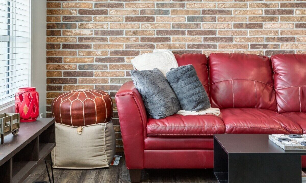 Photo of Livingroom in Sylvan Lake