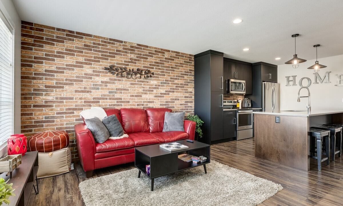 Photo of Livingroom in Sylvan Lake