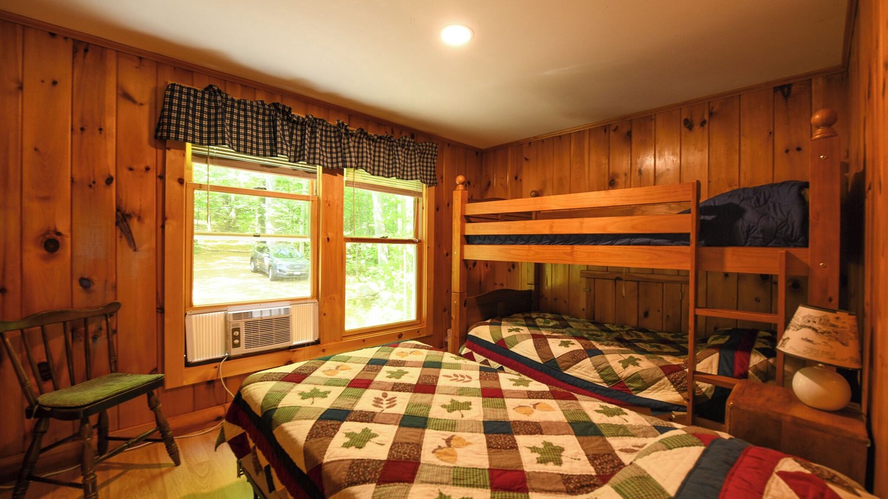 Photo of Bedroom in Raymond