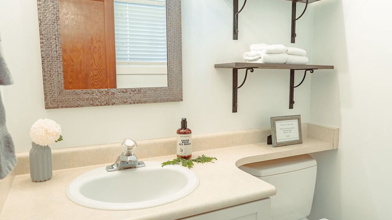 Photo of Bathroom in Regional District of Nanaimo