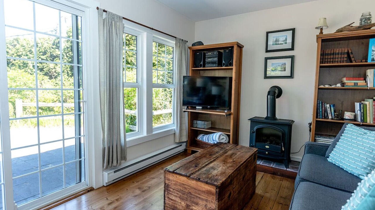 Photo of Livingroom in Regional District of Nanaimo