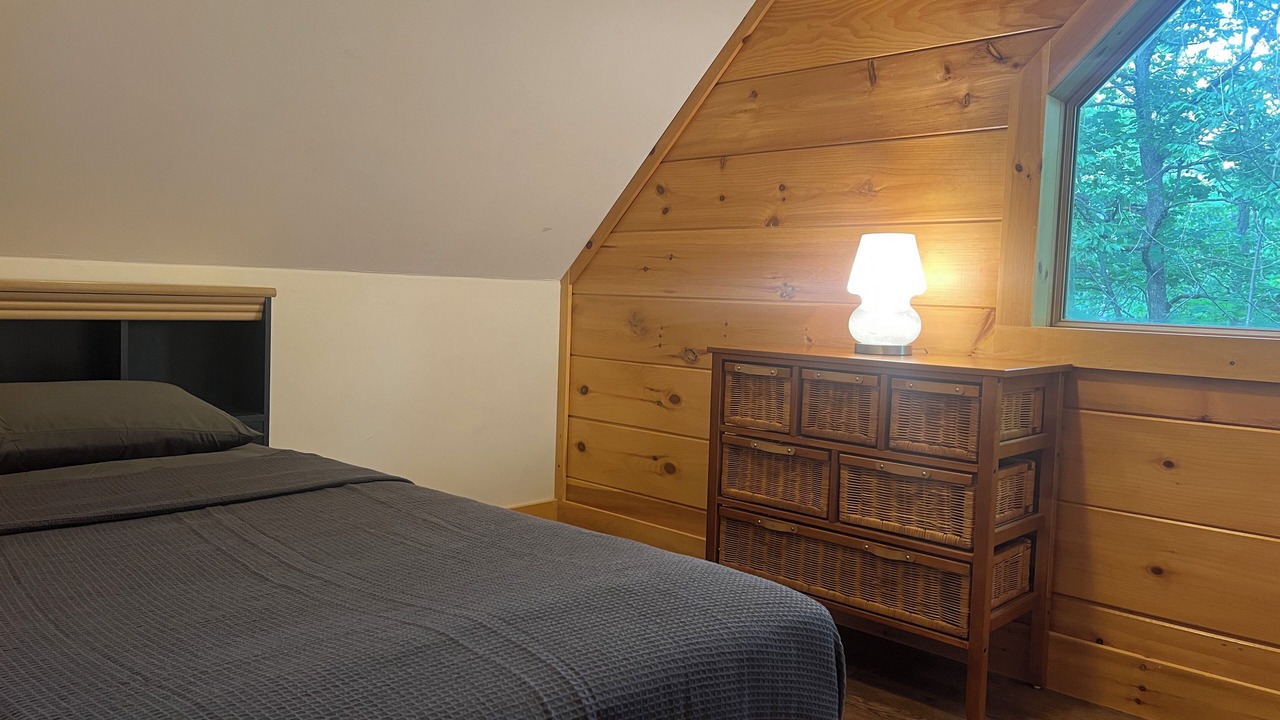 Photo of Bedroom in Trent Lakes