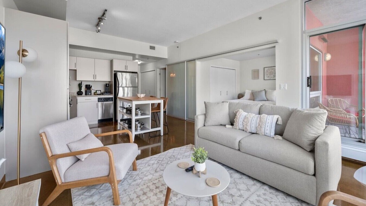Photo of Livingroom in Beltline