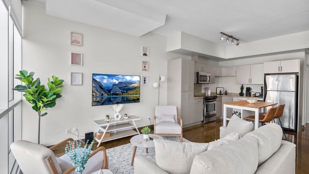 Photo of Livingroom in Beltline