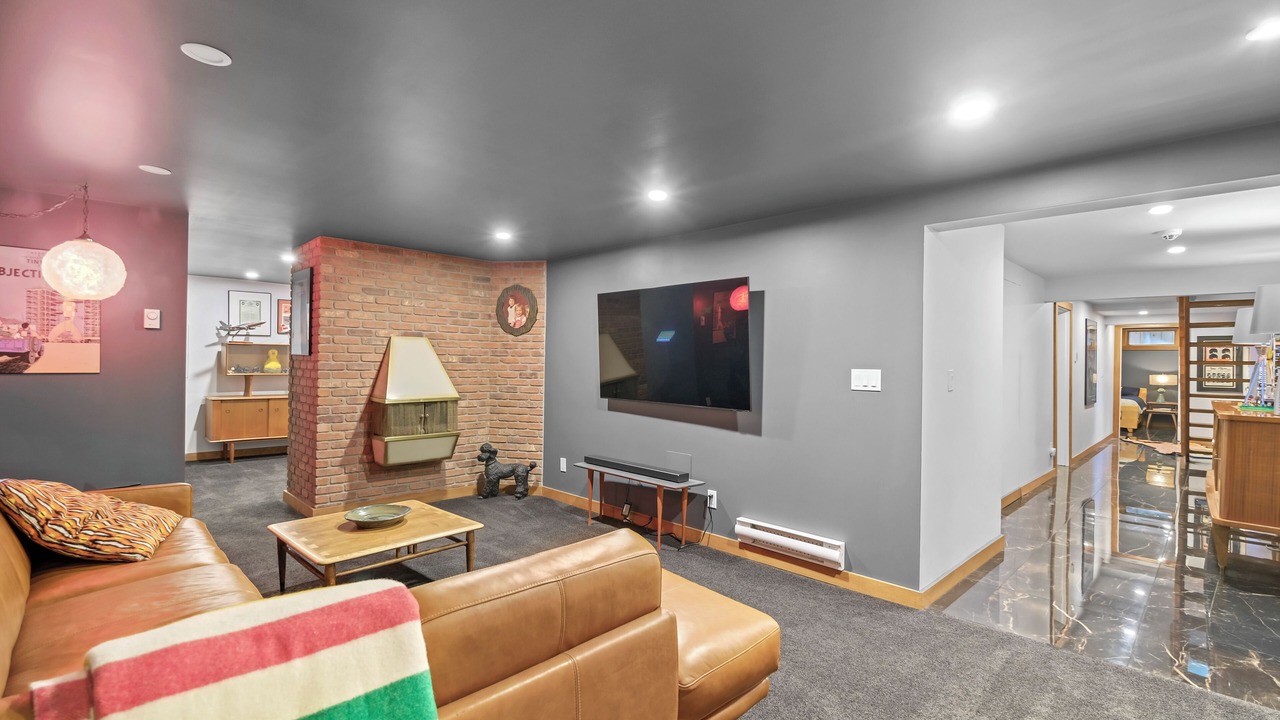 Photo of Livingroom in Central Okanagan