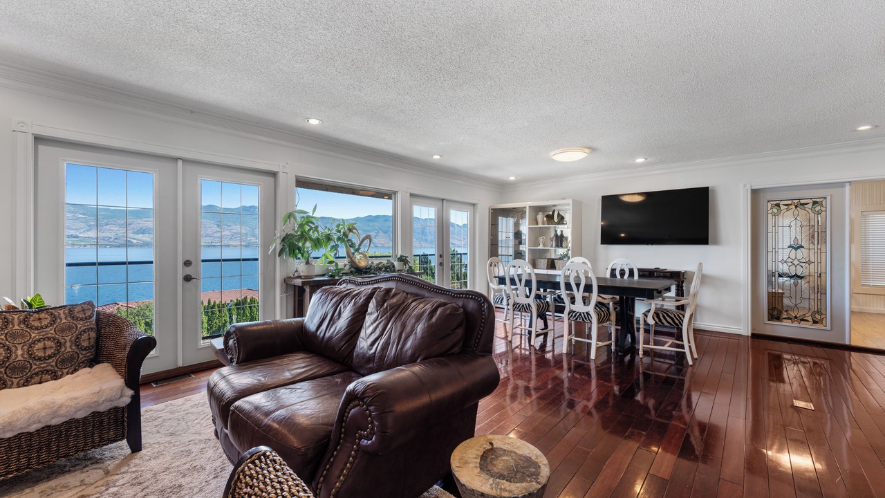 Photo of Livingroom in Central Okanagan