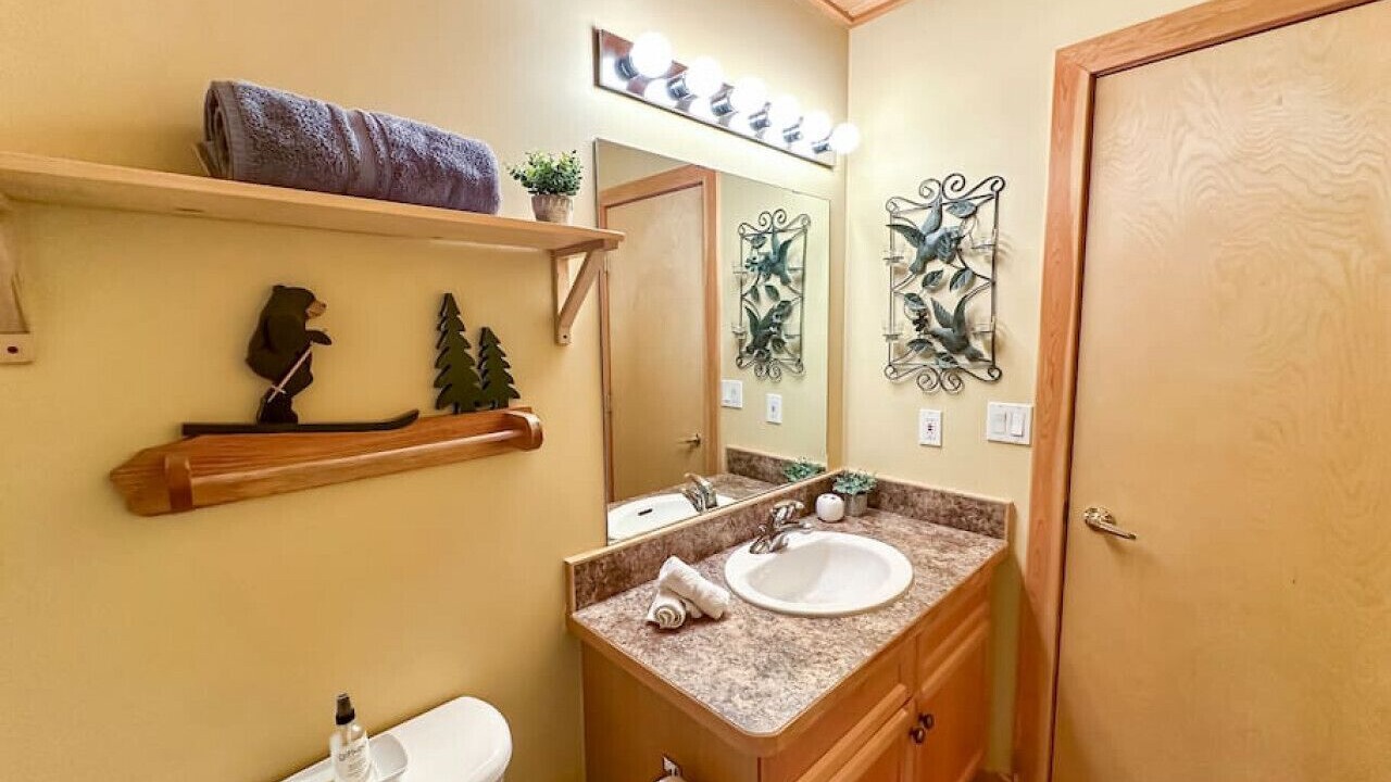 Photo of Bathroom in Apex Mountain