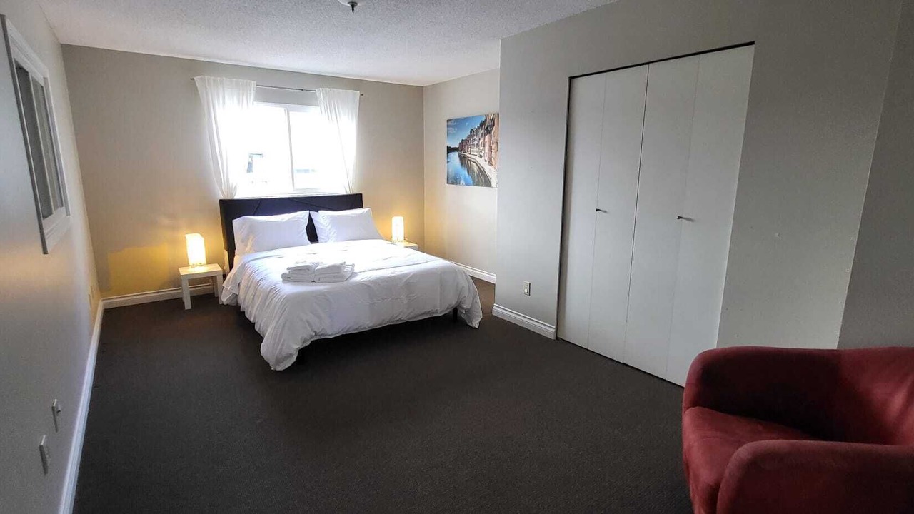 Photo of Bedroom in Haney