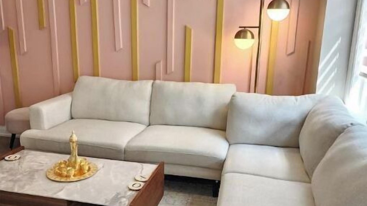 Photo of Livingroom in Lawrence Heights