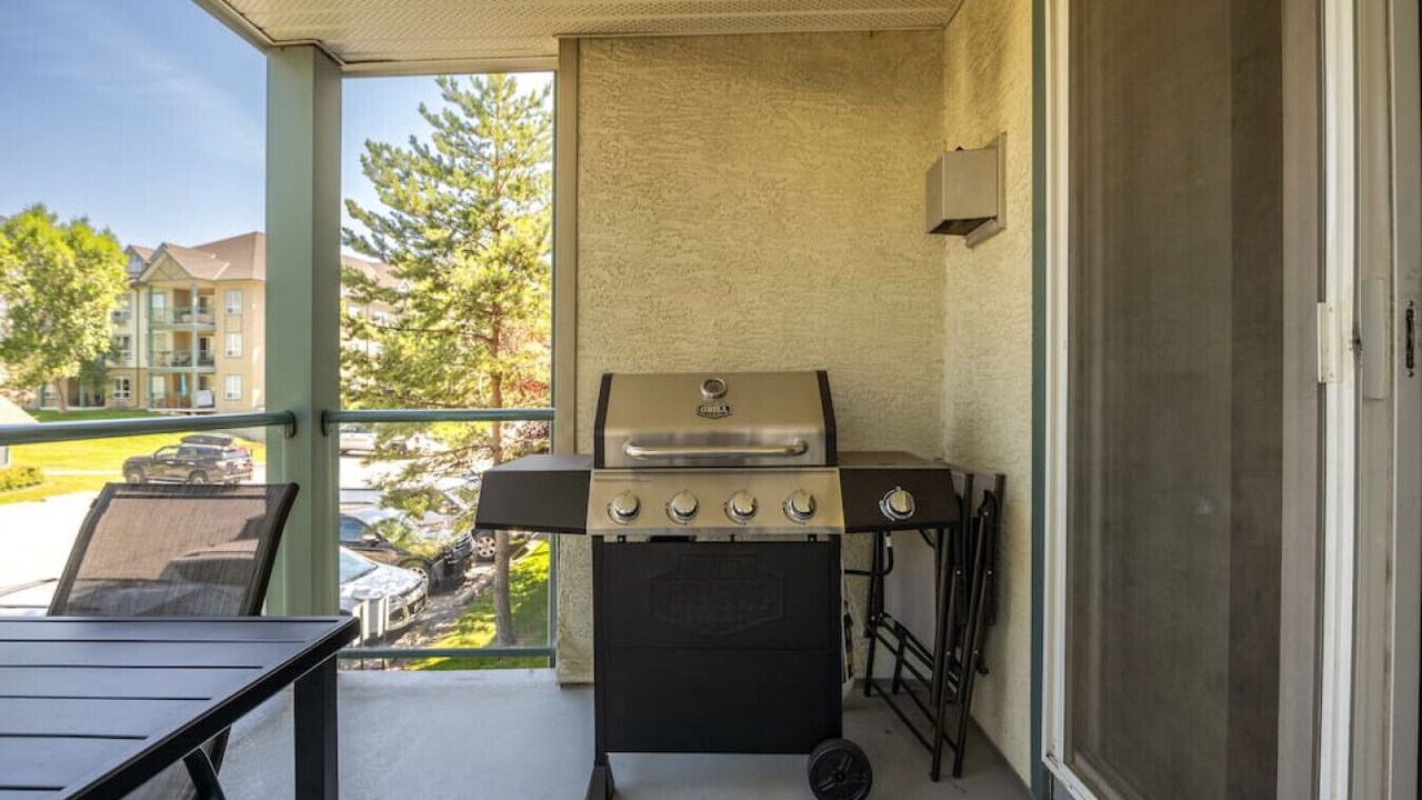 Photo of Patio Balcony in East Kootenay