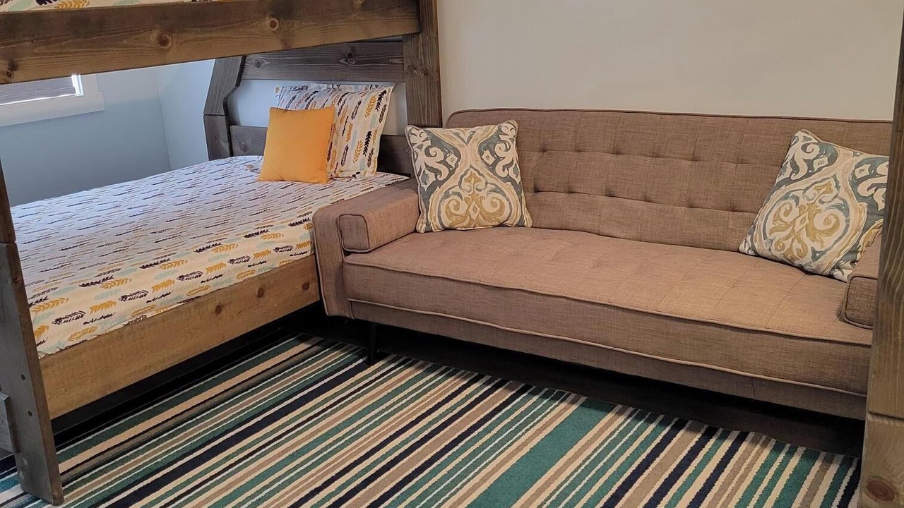 Photo of Bedroom in South Pandosy