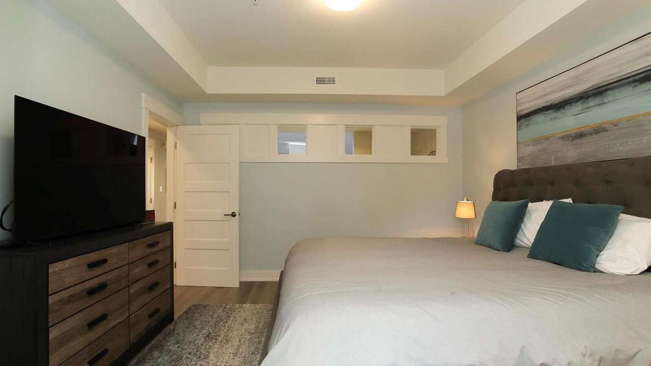 Photo of Bedroom in South Pandosy