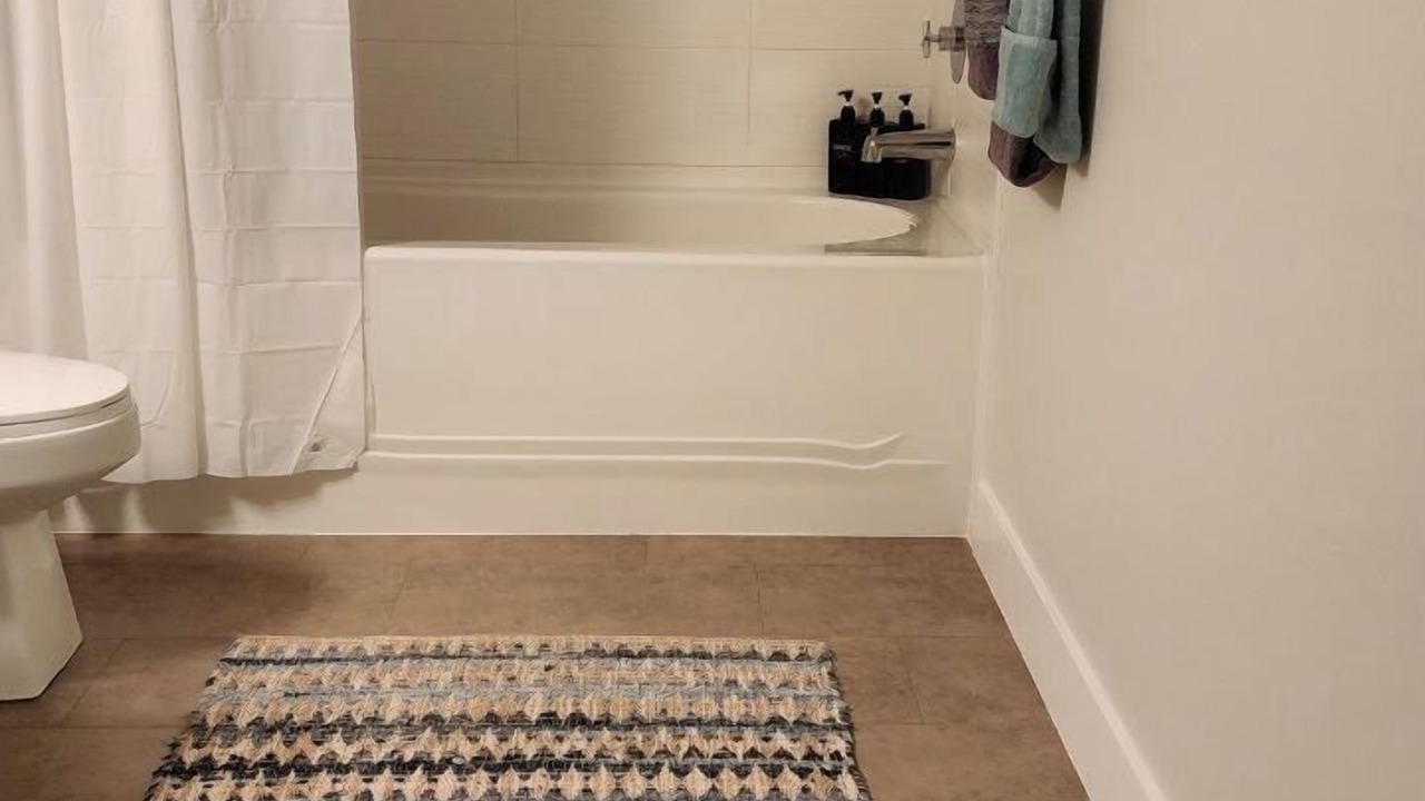Photo of Bathroom in Maple Ridge