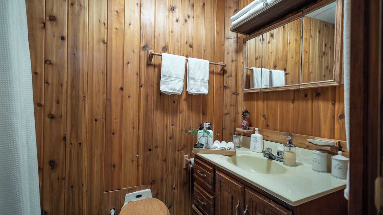 Photo of Bathroom in Beaconia