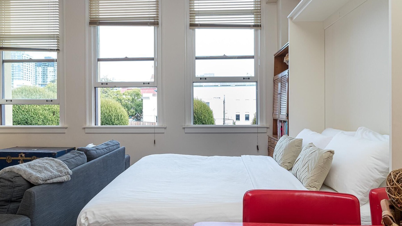 Photo of Bedroom in Downtown Victoria