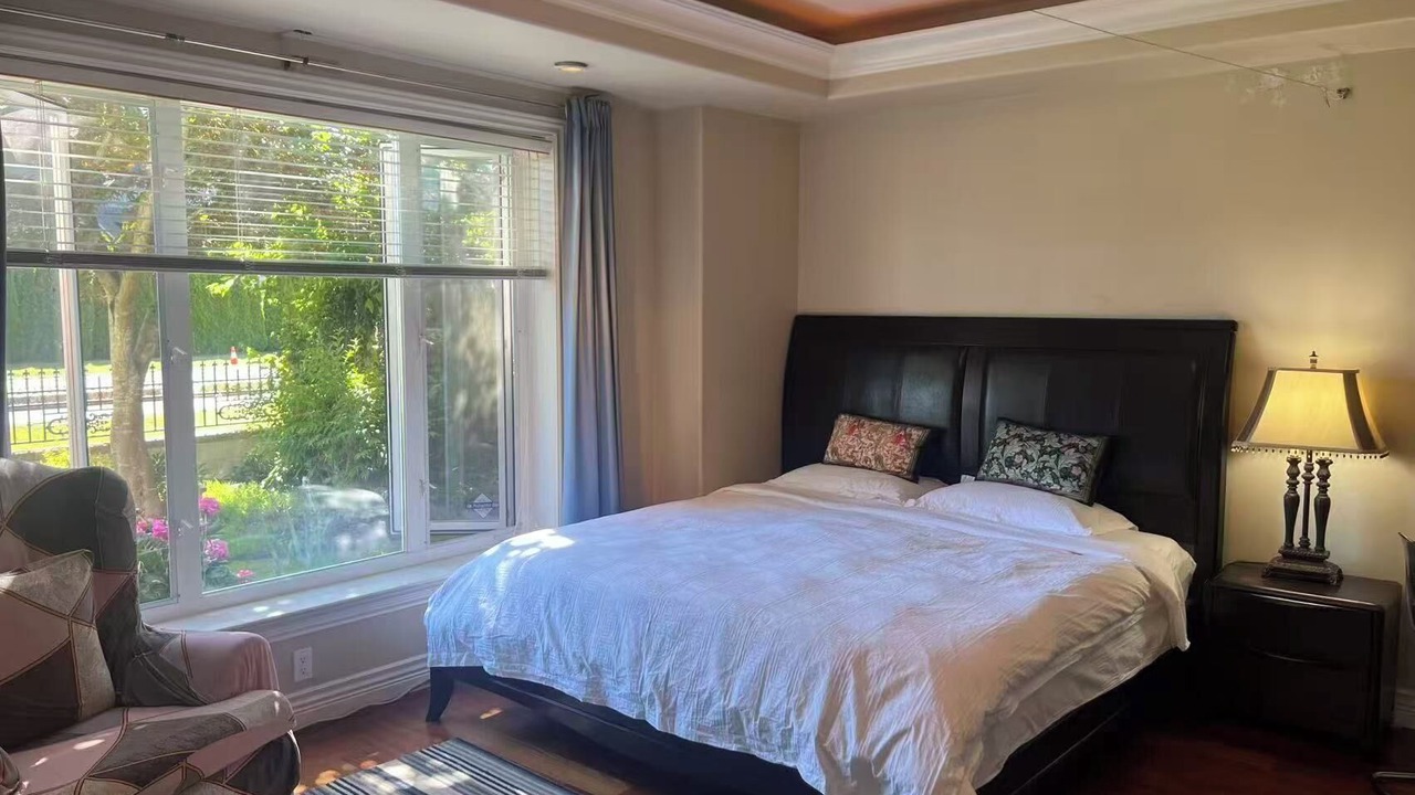 Photo of Bedroom in Steveston