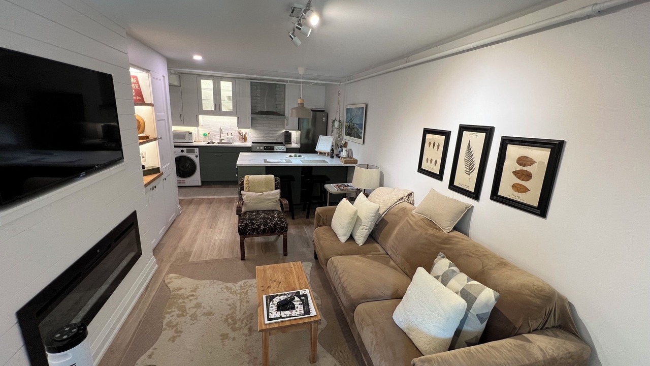 Photo of Livingroom in Orangeville