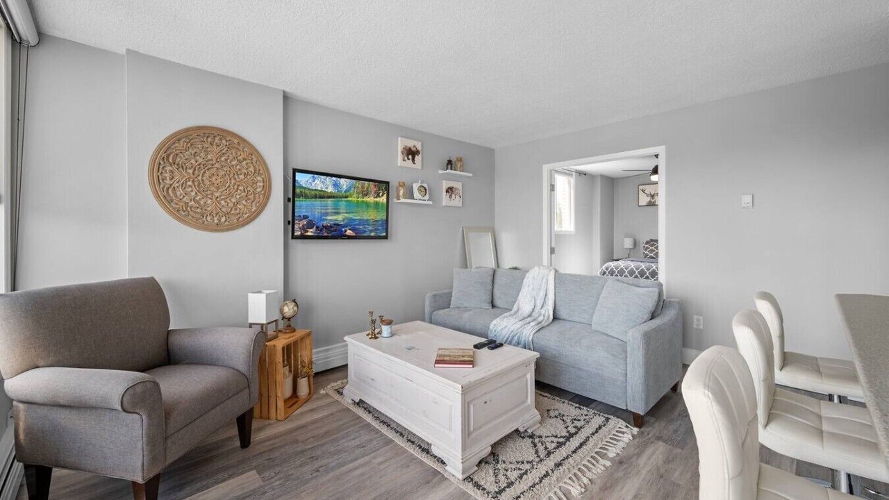 Photo of Livingroom in Southwest Calgary