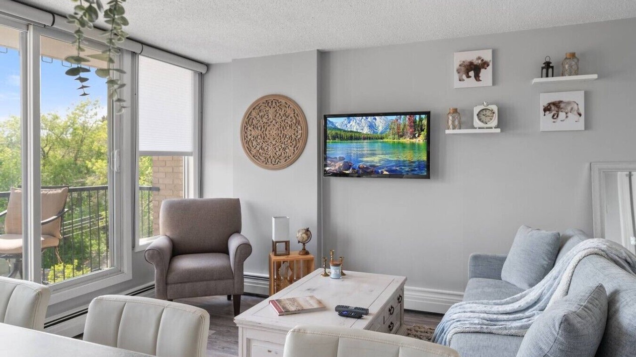 Photo of Livingroom in Southwest Calgary