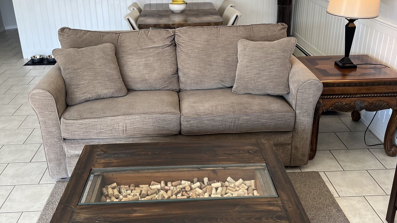 Photo of Livingroom in Okanagan-Similkameen