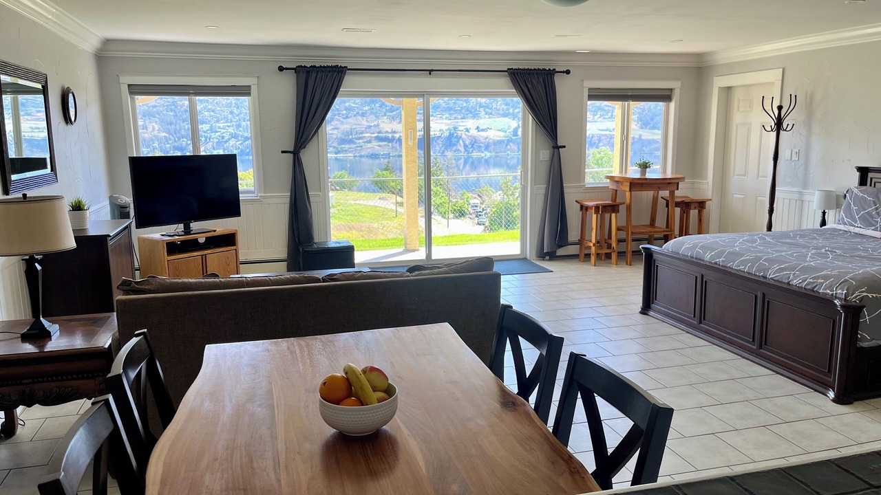 Photo of Bedroom in Okanagan-Similkameen