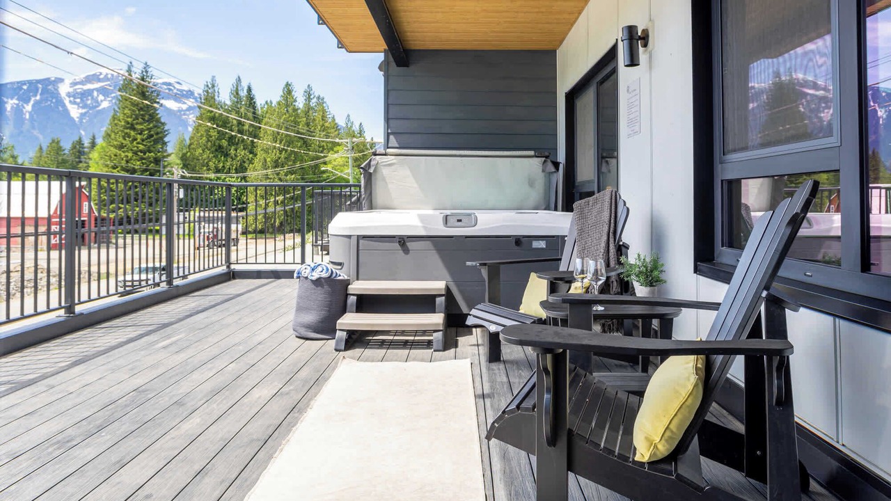 Photo of Patio Balcony in Revelstoke