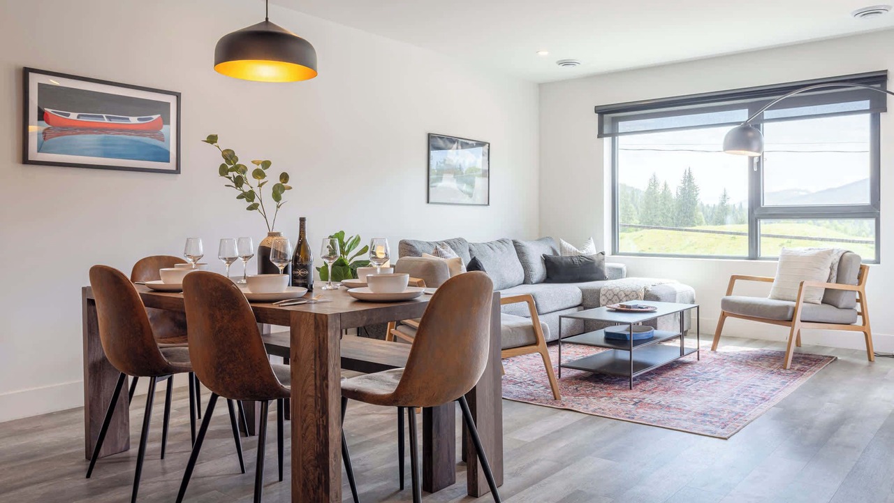 Photo of Livingroom in Revelstoke
