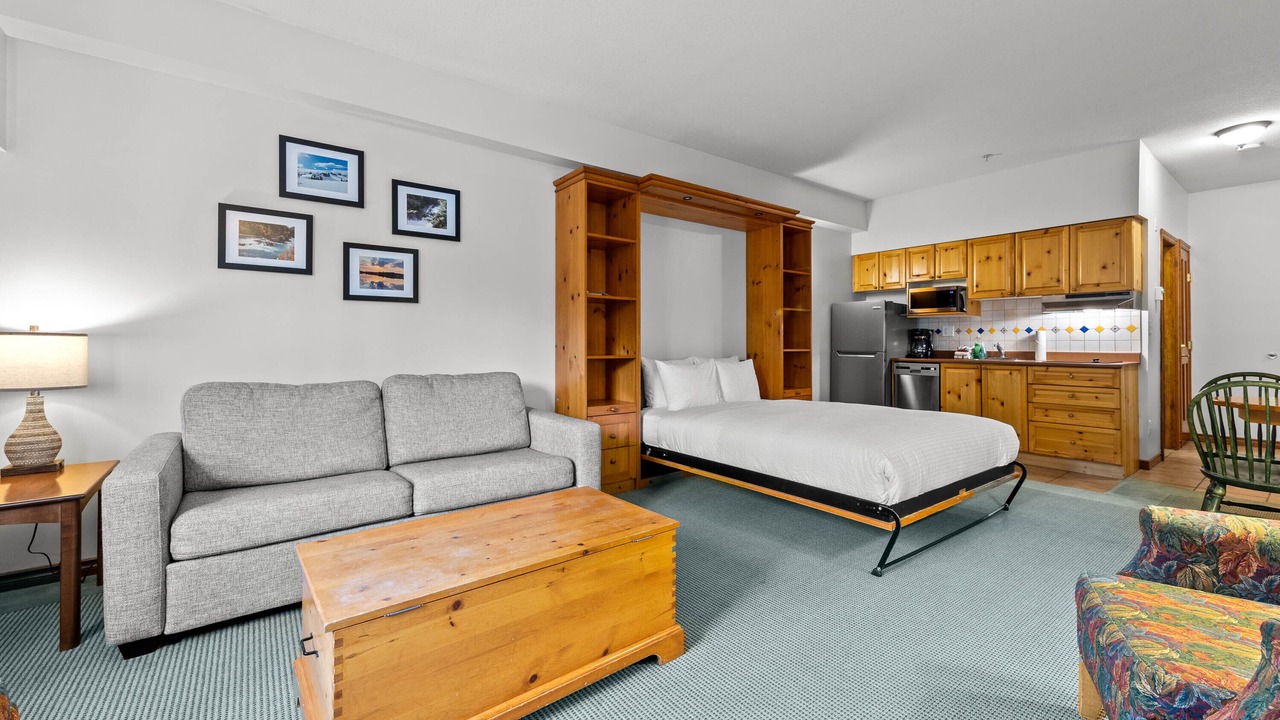 Photo of Livingroom in Sun Peaks