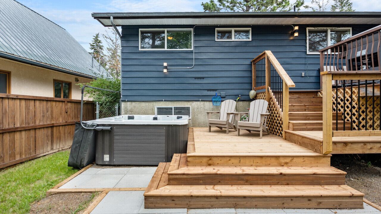 Photo of Patio Balcony in East Kootenay