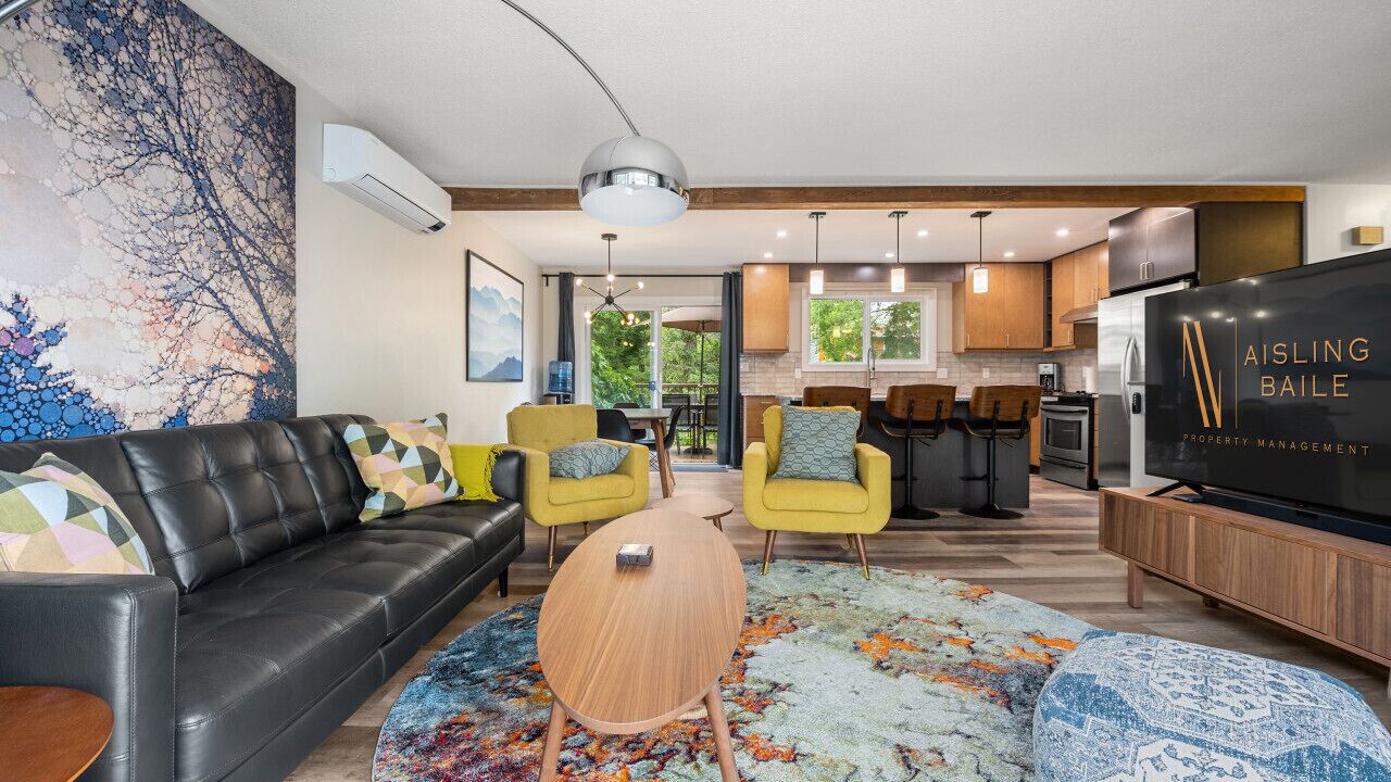 Photo of Livingroom in East Kootenay