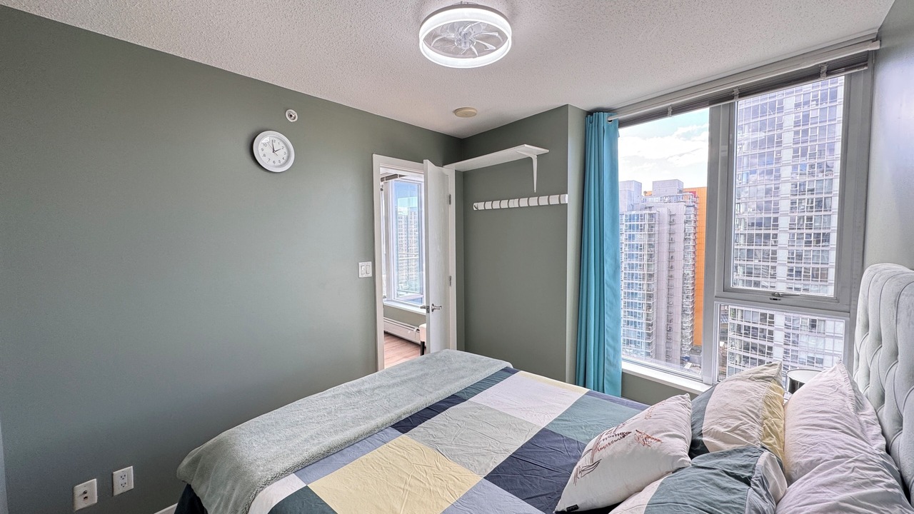 Photo of Bedroom in Crosstown
