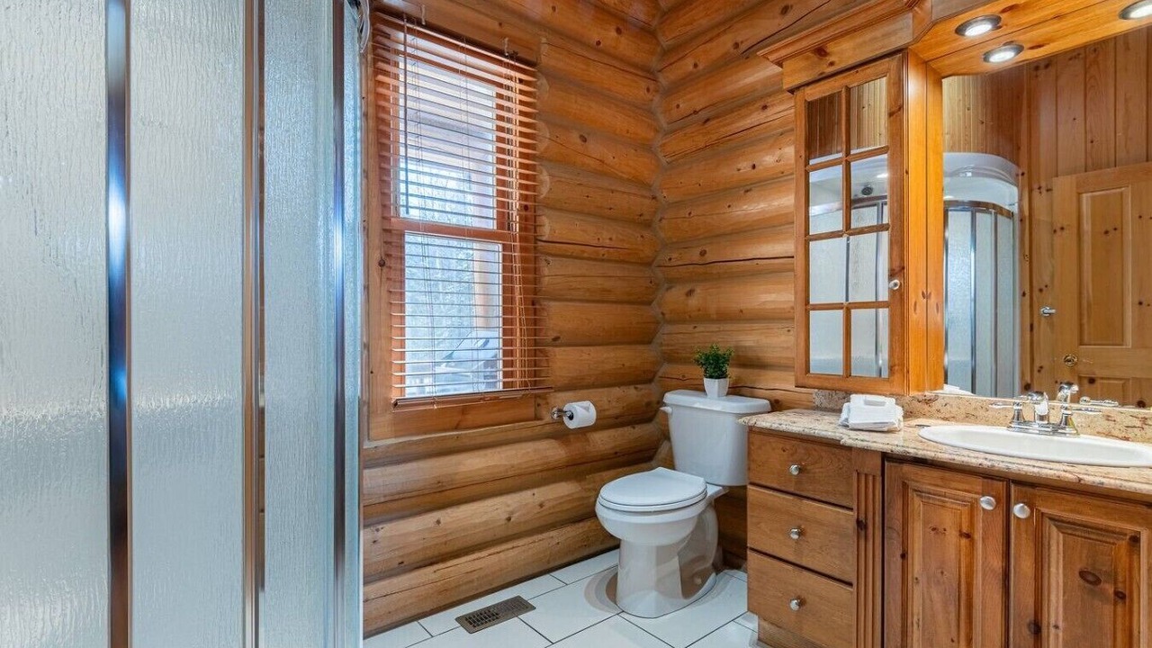 Photo of Bathroom in Fiddler Lake Resort