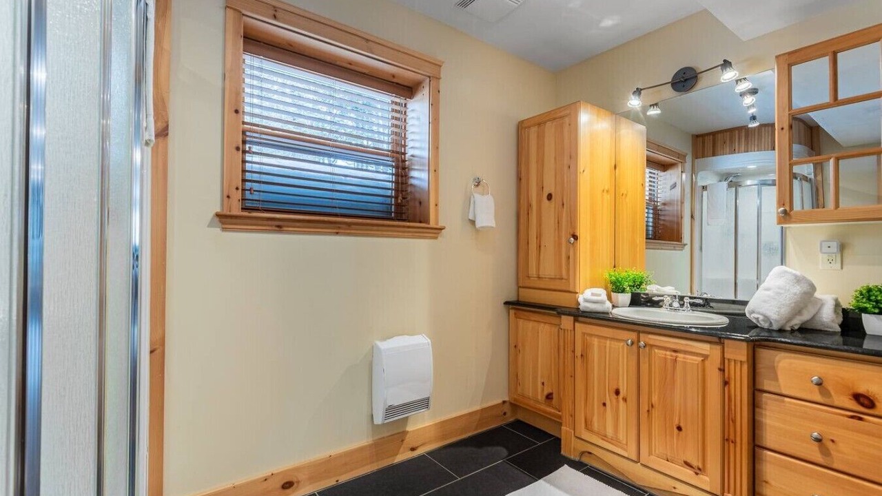 Photo of Bathroom in Fiddler Lake Resort
