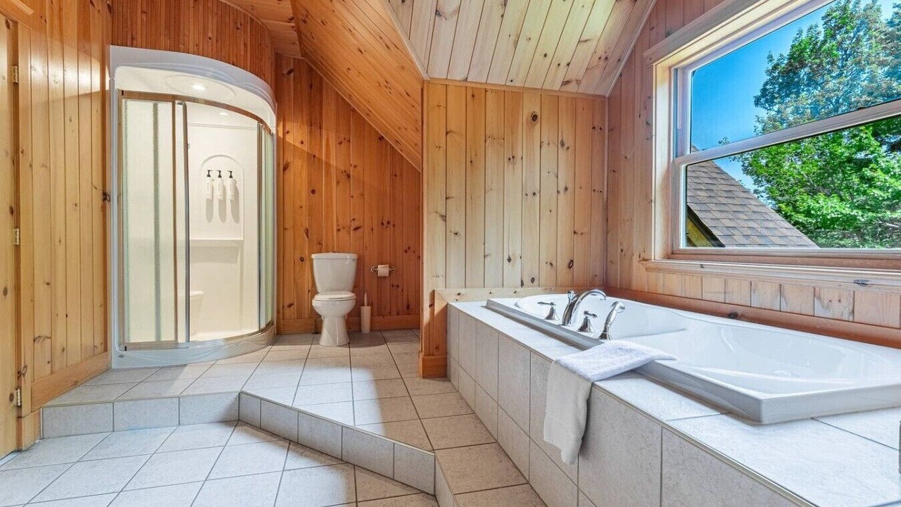Photo of Bathroom in Fiddler Lake Resort