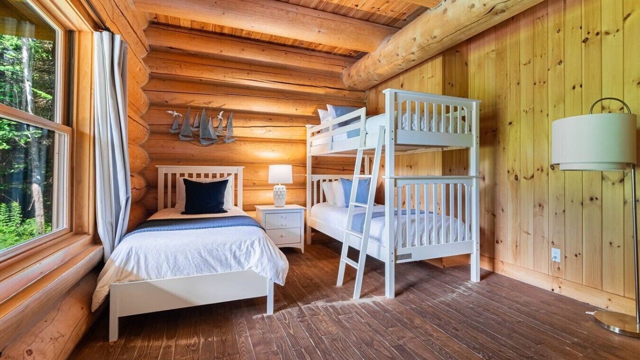 Photo of Bedroom in Fiddler Lake Resort
