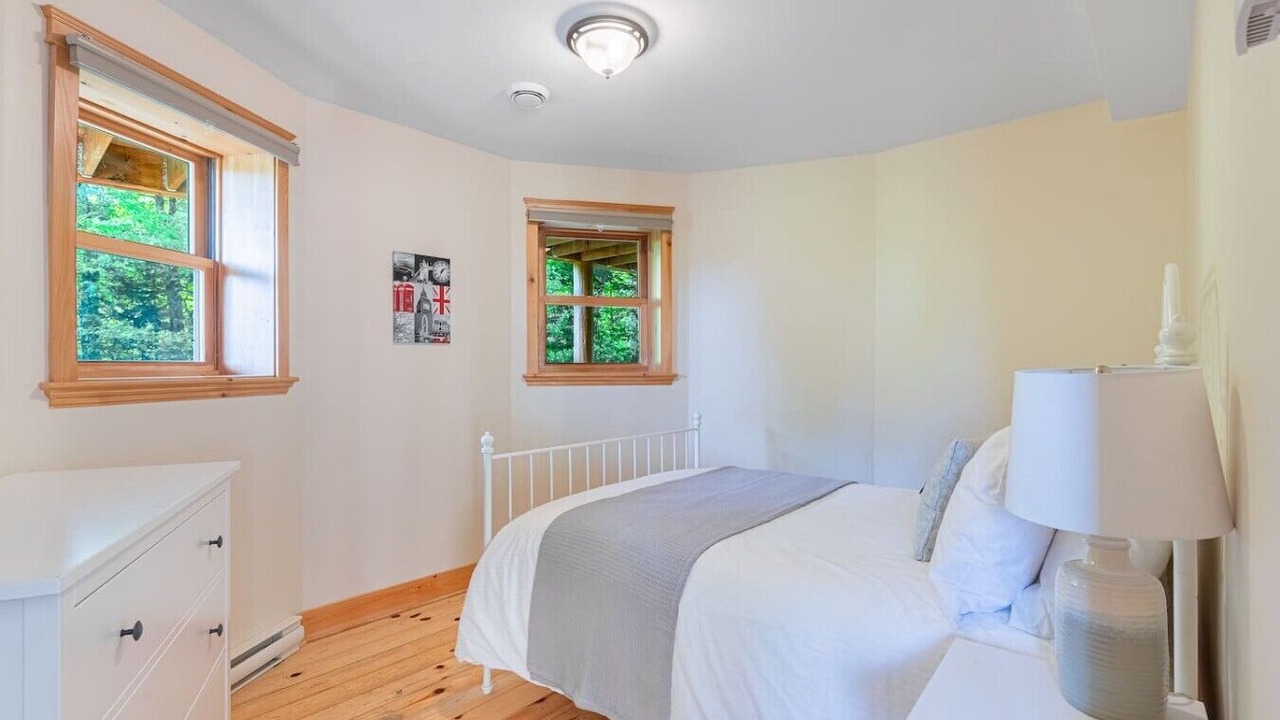 Photo of Bedroom in Fiddler Lake Resort