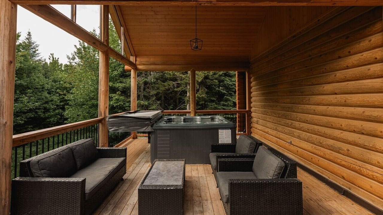 Photo of Patio Balcony in Fiddler Lake Resort