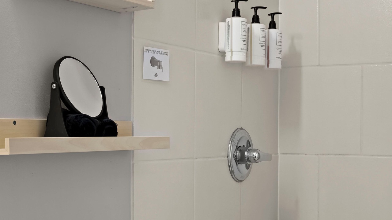 Photo of Bathroom in Okanagan-Similkameen