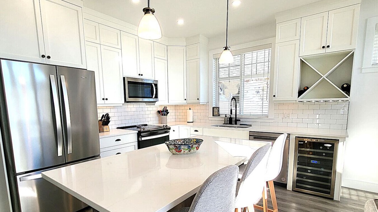 Photo of Kitchen in Okanagan-Similkameen