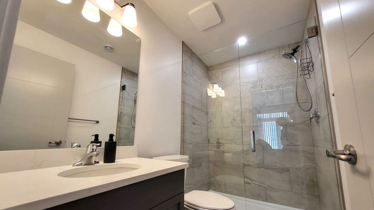 Photo of Bathroom in Okanagan-Similkameen