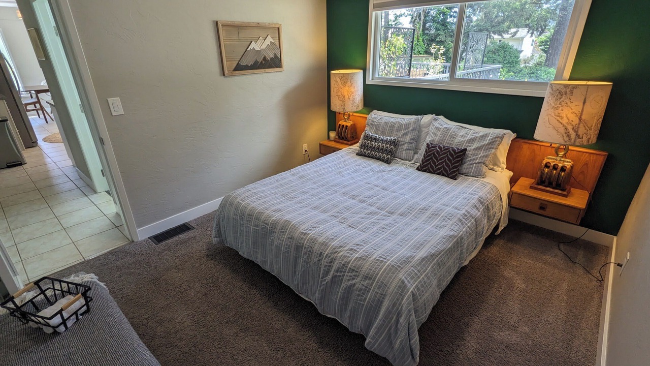 Photo of Bedroom in Colwood
