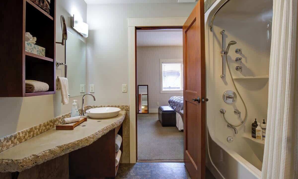 Photo of Bathroom in Canmore