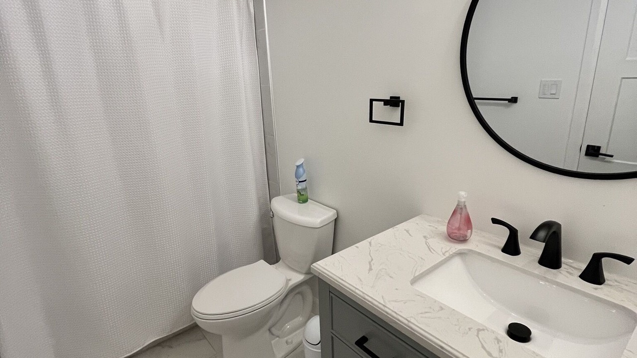 Photo of Bathroom in Grand Bend