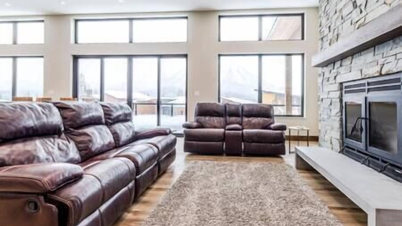 Photo of Livingroom in Fernie